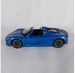 PORSCHE 918 SPYDER COM LUZ E SOM