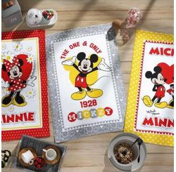 Pano Prata Est Licen Iii 45x65 Mickey e Minnie 23 (sortido)